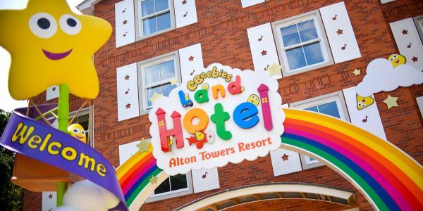 win-a-magical-stay-alton-towers-in-the-cbeebies-land-hotel-bug-room